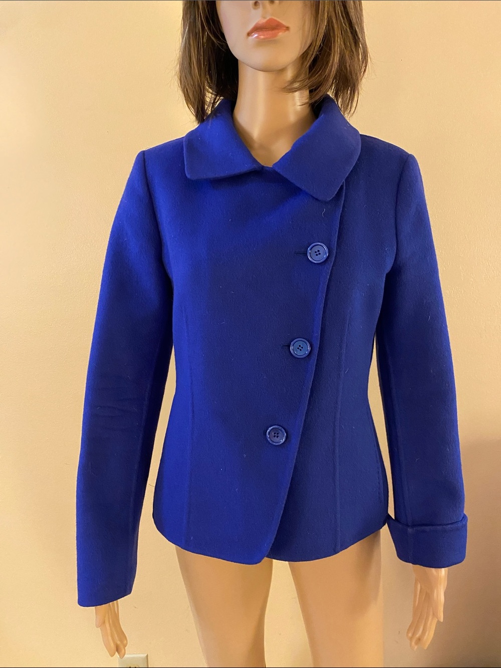 Max Mara  wool / angora mix royal blue jacket, size S-M sleeves can be turned up